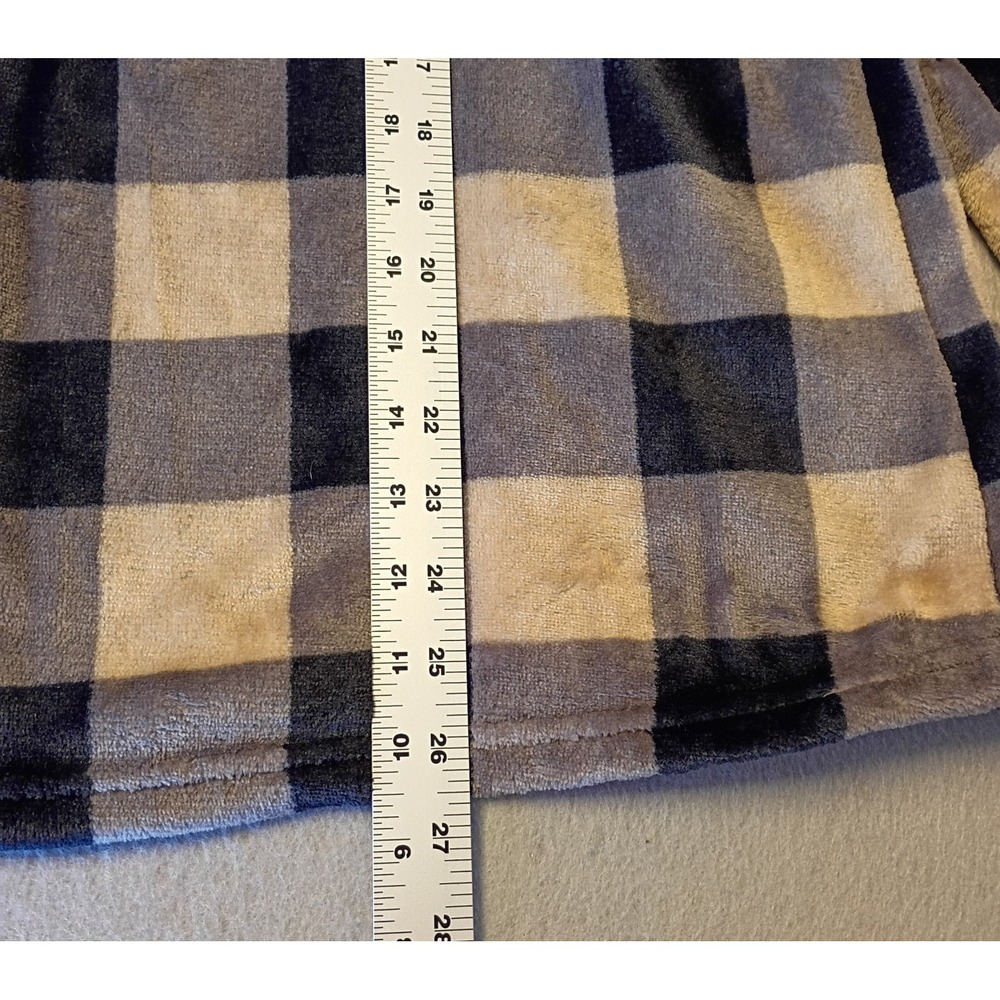 Emily Daniels Sz L Buffalo Plaid Checkerboard Minky Fleece Sweater Button Accent - Picture 6 of 11